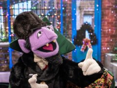 Frohe Schenknacht mit Elmo und Mark Rober Elmo and Mark Rober