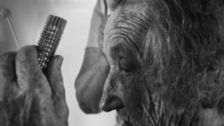 Muddi – Zwölf Annäherungen an das Altern