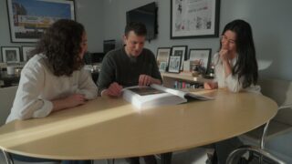 The New Yorker: Die ikonische Zeitschrift wird 100 The New Yorker at 100 Netflix Streamen online Video on Demand