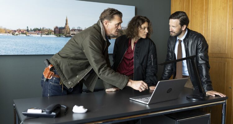 Nord bei Nordost: Jagd in die Vergangenheit TV Fernsehen Das Erste ARD Streamen online Mediathek Video on Demand DVD kaufen