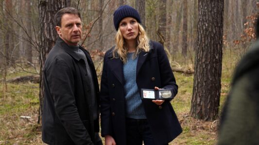 Dünentod - Ein Nordsee-Krimi Blutiges Moor Tv Fernsehen RTL Streamen online Mediathek Video on Demand DVD kaufen