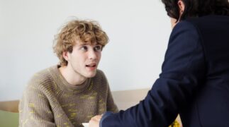 Der Salzburg-Krimi: Am seidenen Faden Meiberger: Der Marionettenmörder Tv Fernsehen Das Erste ARD Streamen online Mediathek Video on Demand DVD kaufen