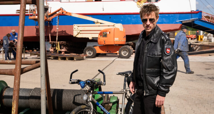 Friesland - Schiffe schrotten Tv Fernsehen ZDF Streamen online Mediathek Video on Demand DVD kaufen