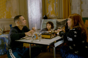 Sonntagnachmittagsblues – Staffel 1 Quelqu'un devrait interdire les dimanches après-midi Tv Fernsehen arte Streamen online Mediathek Video on Demand DVD kaufen