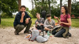 Zwei Frauen für alle Felle: Pferdeliebe Tv Fernsehen Das Erste ARD Streamen online Mediathek Video on Demand DVD kaufen