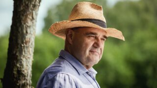 Podlachien – Alle für eine Podlasie It Takes a Village Netflix Streamen online Video on Demand