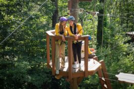 Roommates Netflix Streamen online Video on Demand