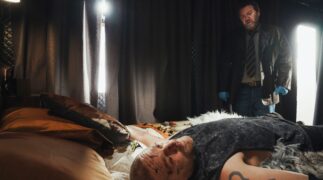 Brokenwood - Mord in Neuseeland: Der Todesengel Brokenwood Mysteries: Death n’ Bass Tv Fernsehen Das Erste ARD Streamen online Mediathek Video on Demand DVD kaufen
