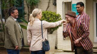 Brokenwood – Mord in Neuseeland: Für eine Handvoll Münzen Brokenwood Mysteries: Spark to a Flame Tv Fernsehen Das Erste ARD Streamen online Mediathek Video DVD kaufen