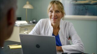 Praxis mit Meerblick - Leinen los TV Fernsehen Das Erste ARD Streamen online Mediathek Video on Demand DVD kaufen