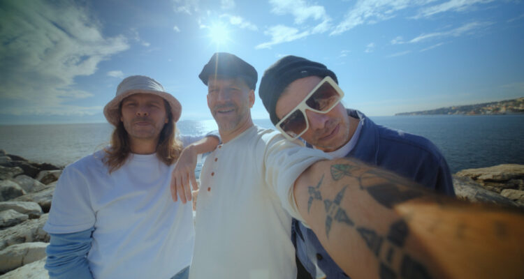 Sportfreunde Stiller - Mit dem Herz in der Hand
