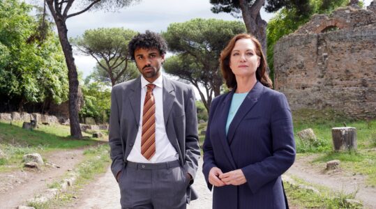 Die Diplomatin in Rom: Gefährliche Lügen TV Fernsehen Das Erste ARD Streamen online Mediathek Video on Demand DVD kaufen