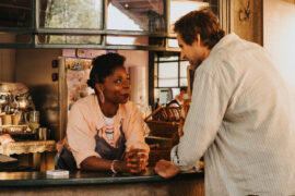 Eine Wingwoman verliebt sich nicht Tv Fernsehen ZDF Streamen online Mediathek Video on Demand DVD kaufen