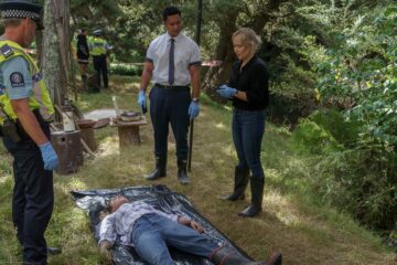 Brokenwood – Mord in Neuseeland: Die Familienfehde Brokenwood Mysteries: Spark to a Flame Tv Fernsehen Das Erste ARD Streamen online Mediathek Video on Demand DVD kaufen