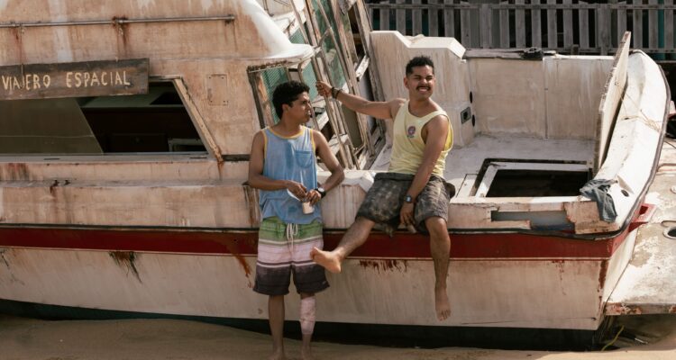Gegen den Hurrikan Contra el huracán Surviving Hurricane Otis Netflix Streamen online Video on Demand