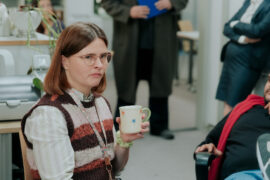 Nine to Five - Das Amt Tv Fernsehen ZDFneo Streamen online Mediathek Video on Demand DVD kaufen