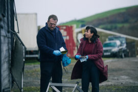 Under Salt Marsh Tod in den Salzwiesen Tv Fernsehen ZDF Streamen online Mediathek Video on Demand DVD kaufen